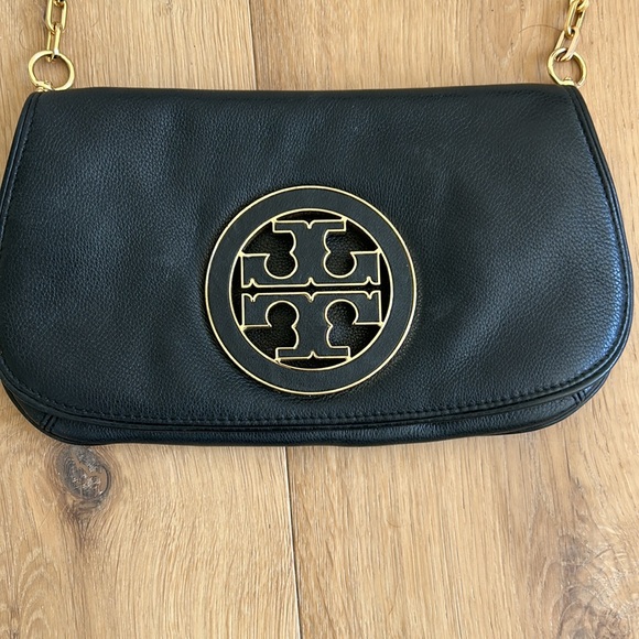 Tory Burch Reva Cross body leather black flap bag with gold chain strap. - Picture 2 of 11